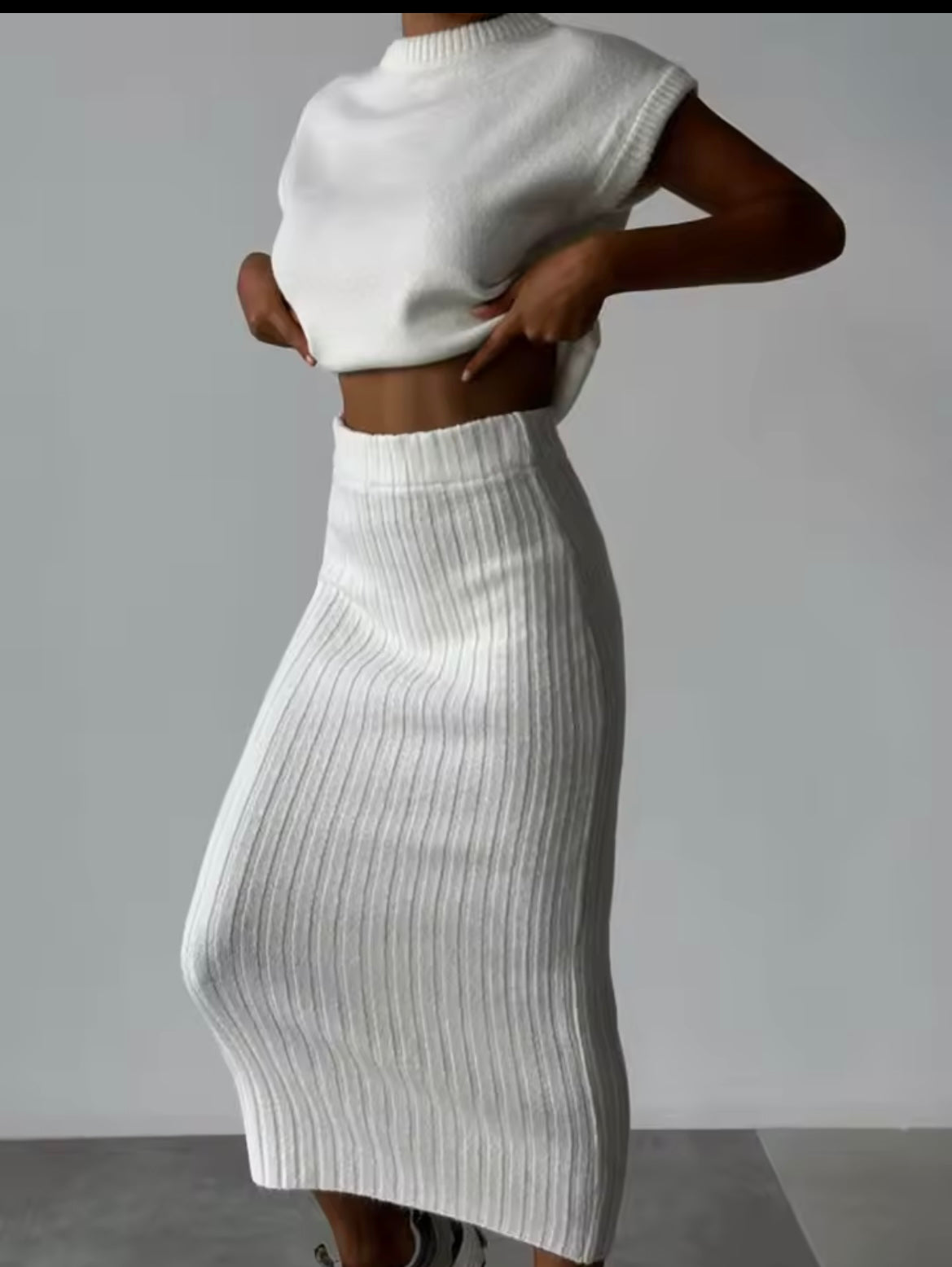Ärmelloses Pullover-Set – Slim Top & Langer Rock