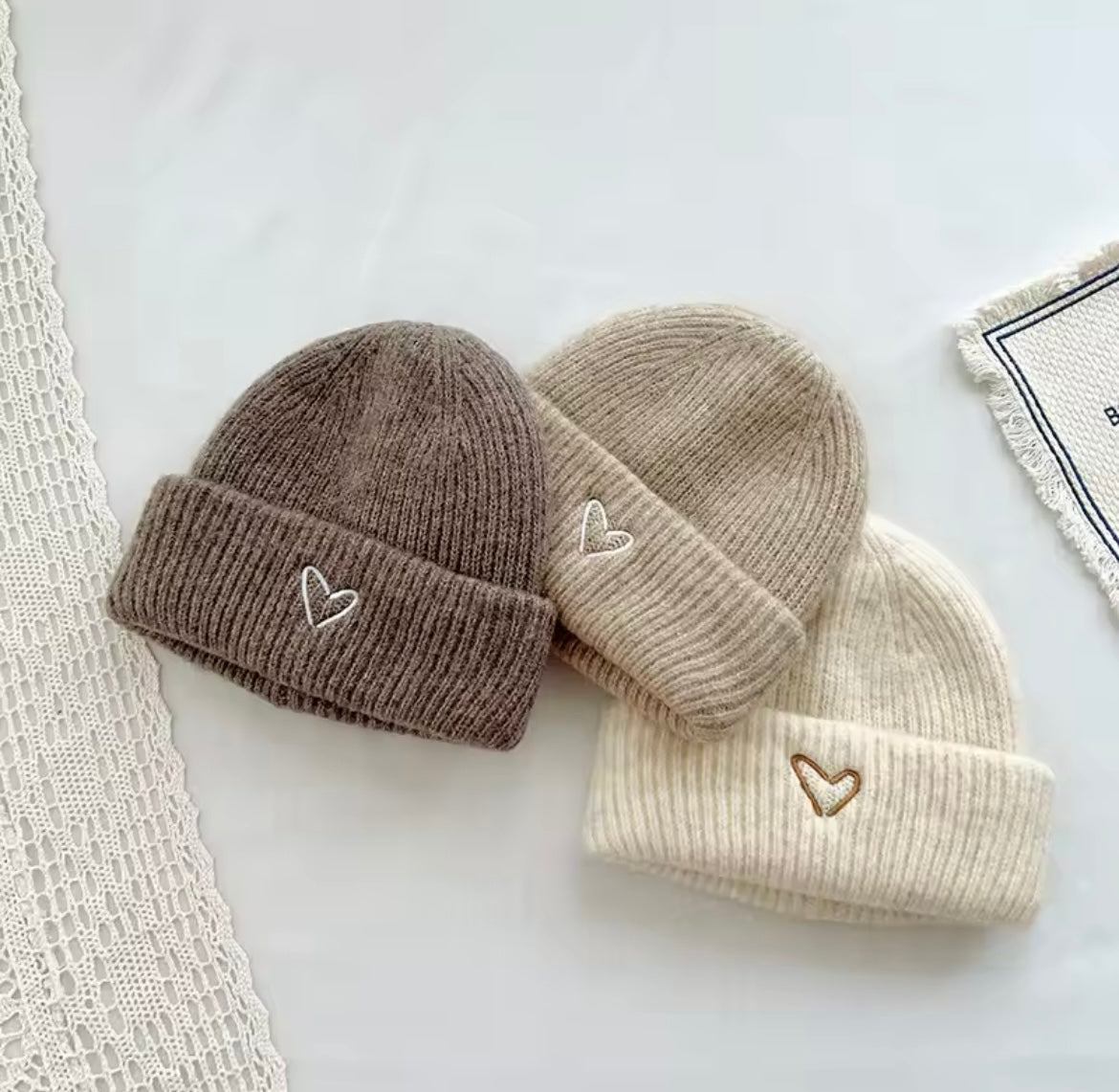 Einfarbige Wintermütze für Kinder
