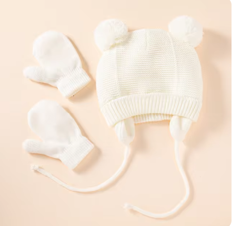 Pompon Süße Baby Wintermütze und Handschuhe