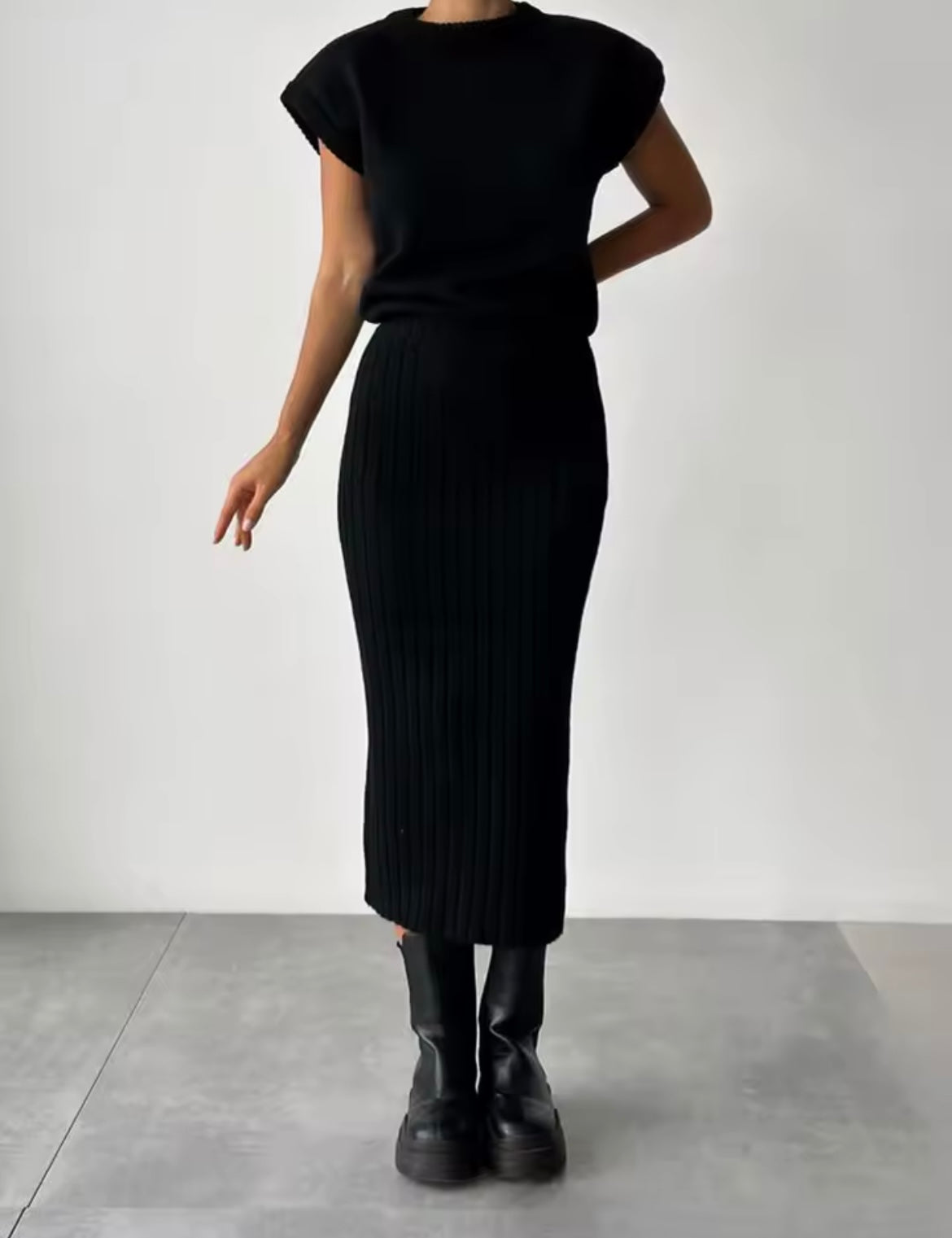 Ärmelloses Pullover-Set – Slim Top & Langer Rock