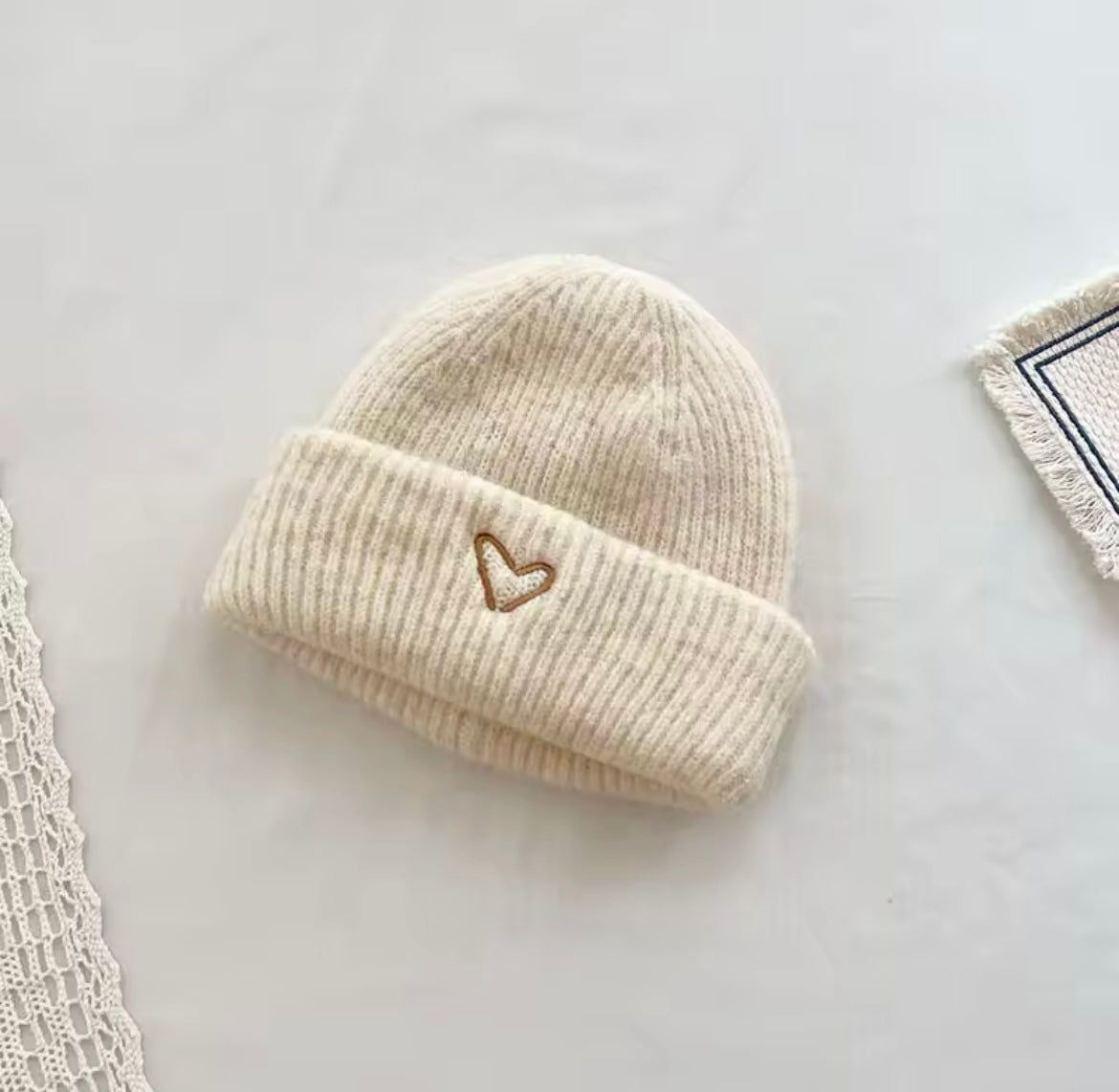 Einfarbige Wintermütze für Kinder